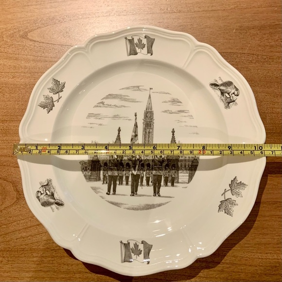 Wedgwood Canada heritage vintage plate 🇨🇦 - Picture 7 of 7